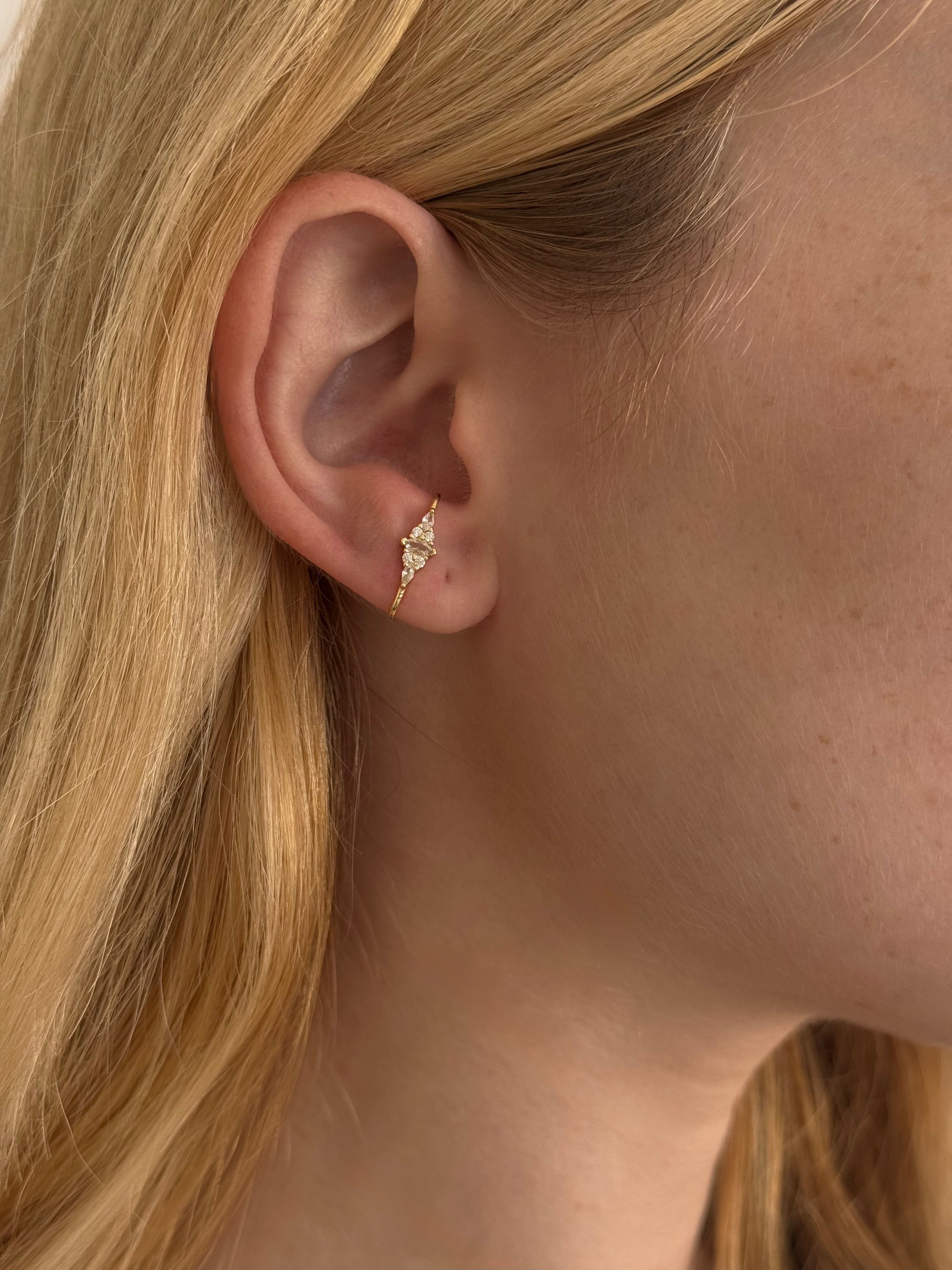 זוג עגילי אנדרו גולד בהנחה