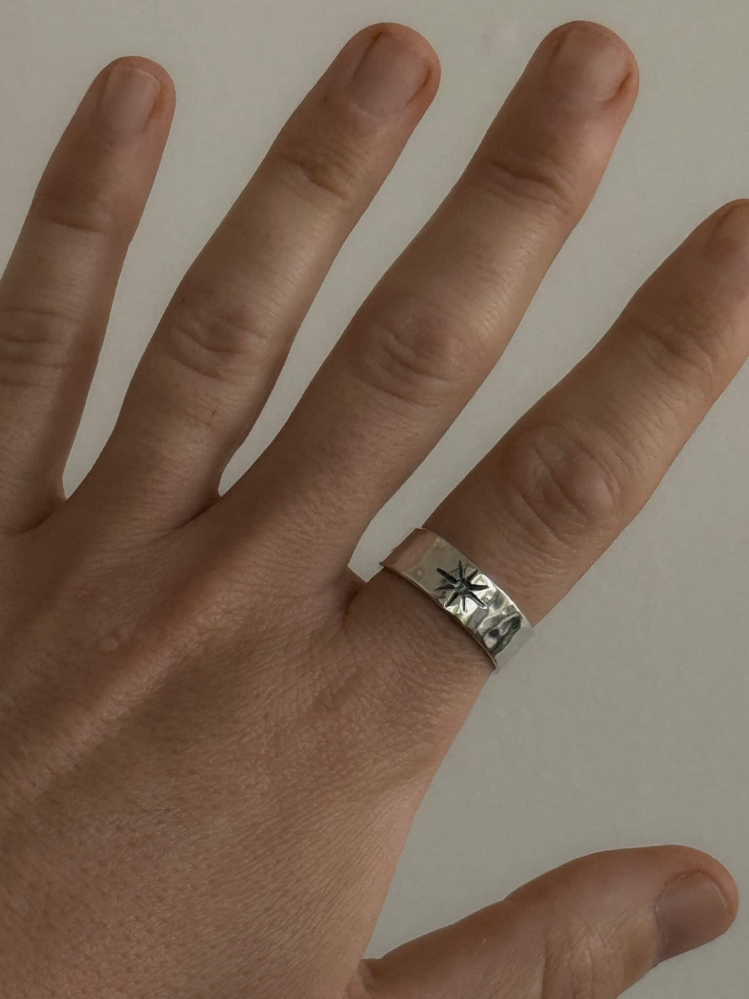 טבעת חריטה 7.5 מ"מ כסף