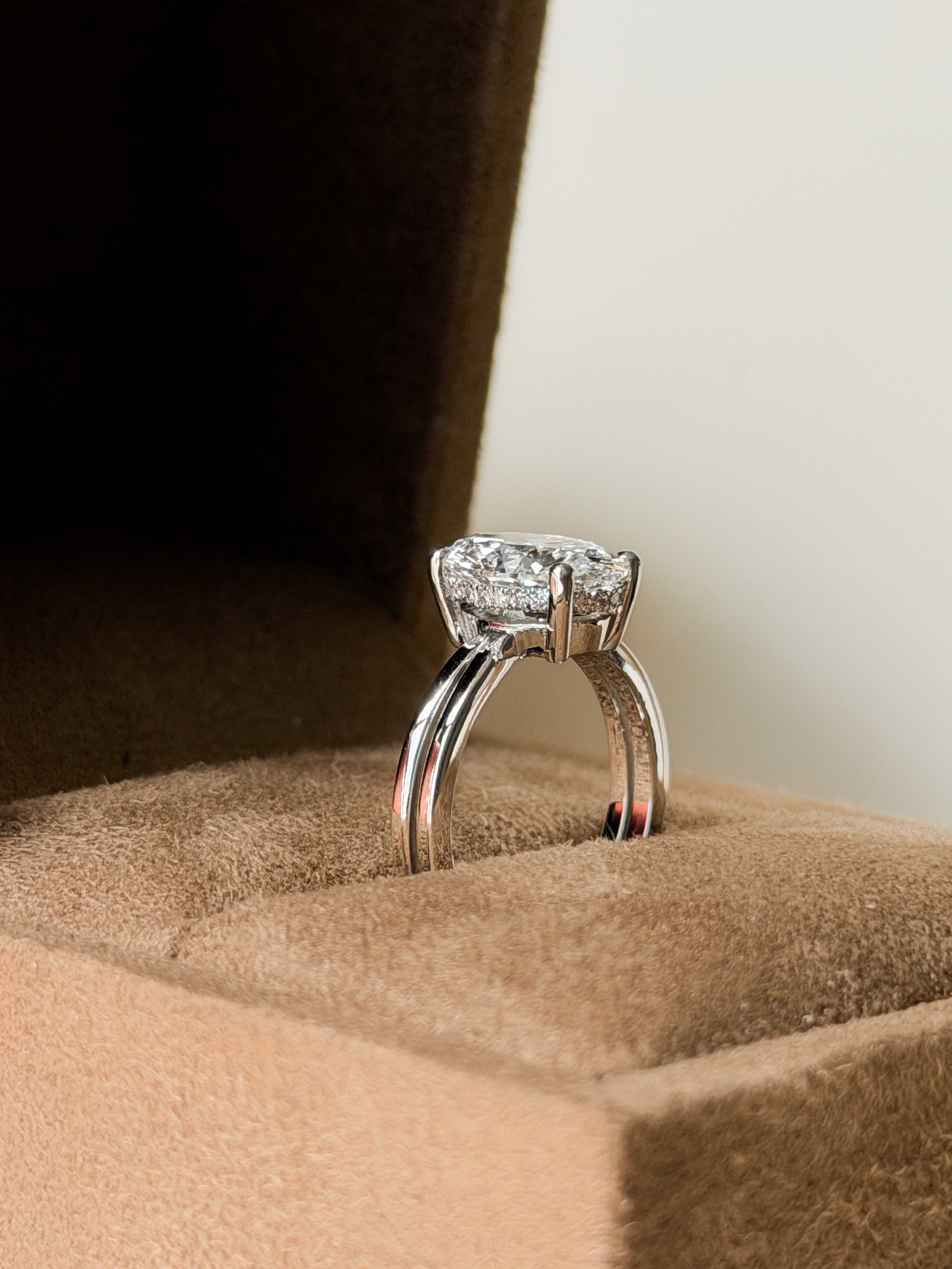 טבעת יהלום משולב הידן היילו