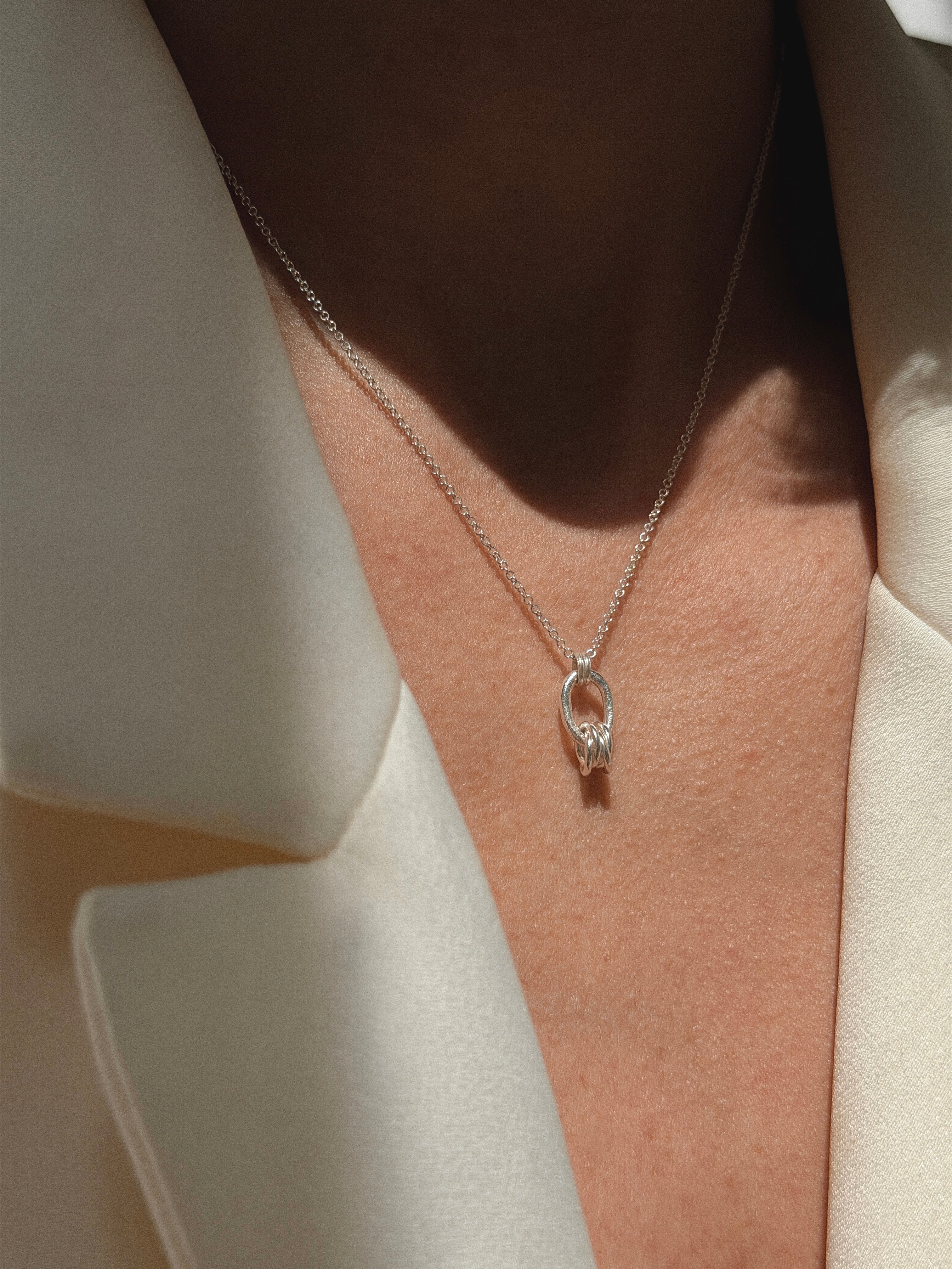 שרשרת לוקא כסף