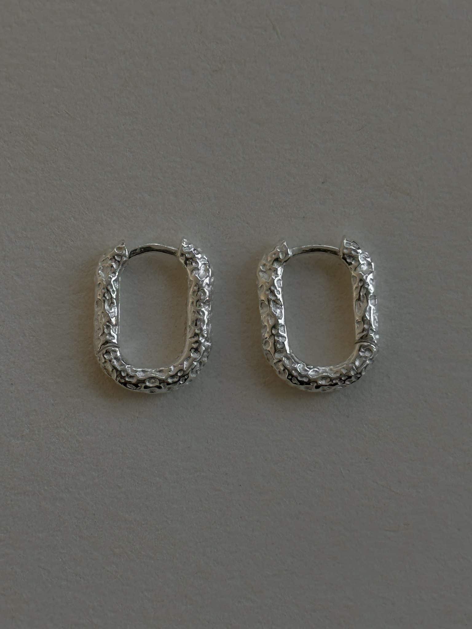 סט עגילי מלאני ומלי L כסף