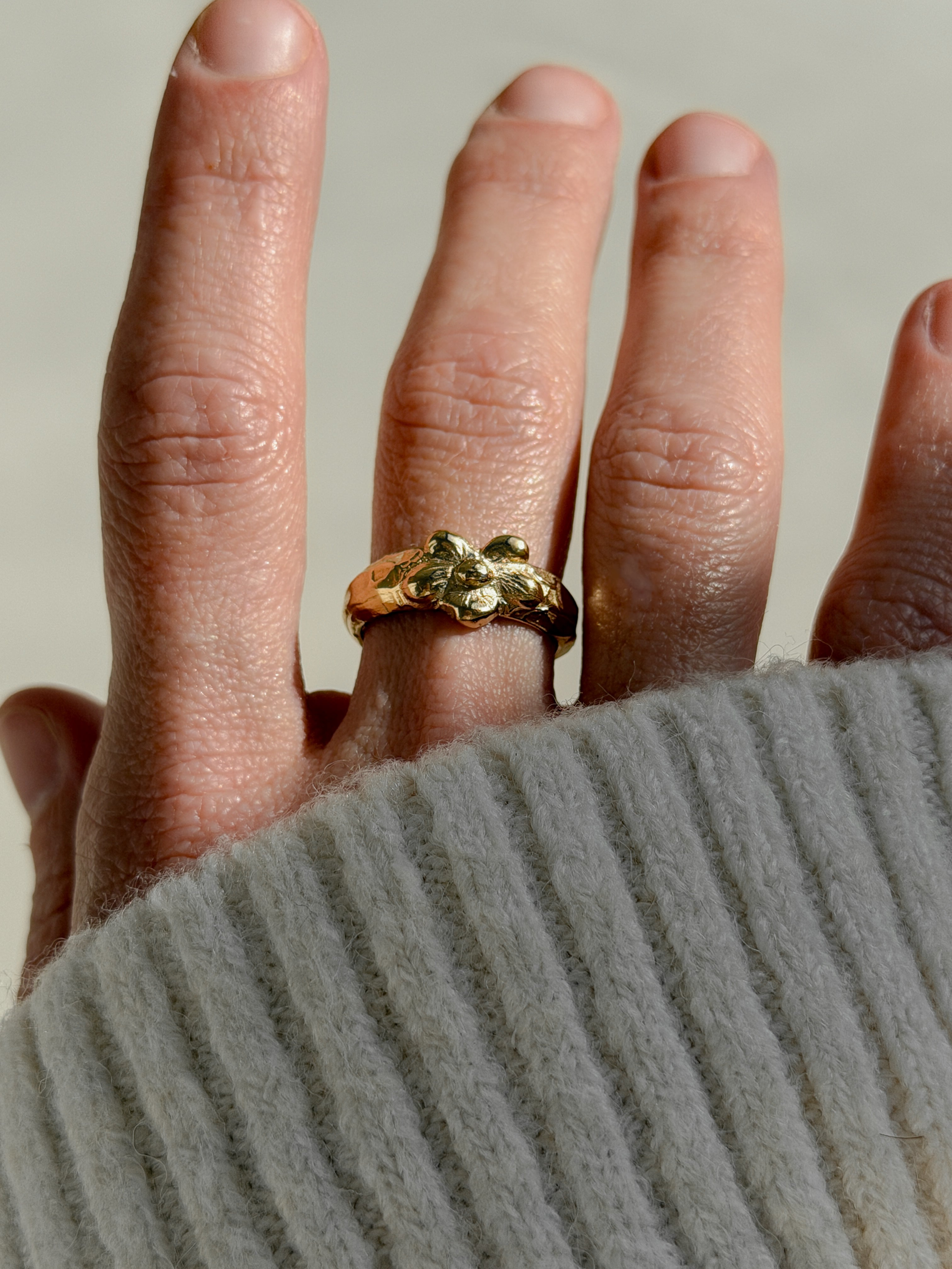 טבעת בלום גולד