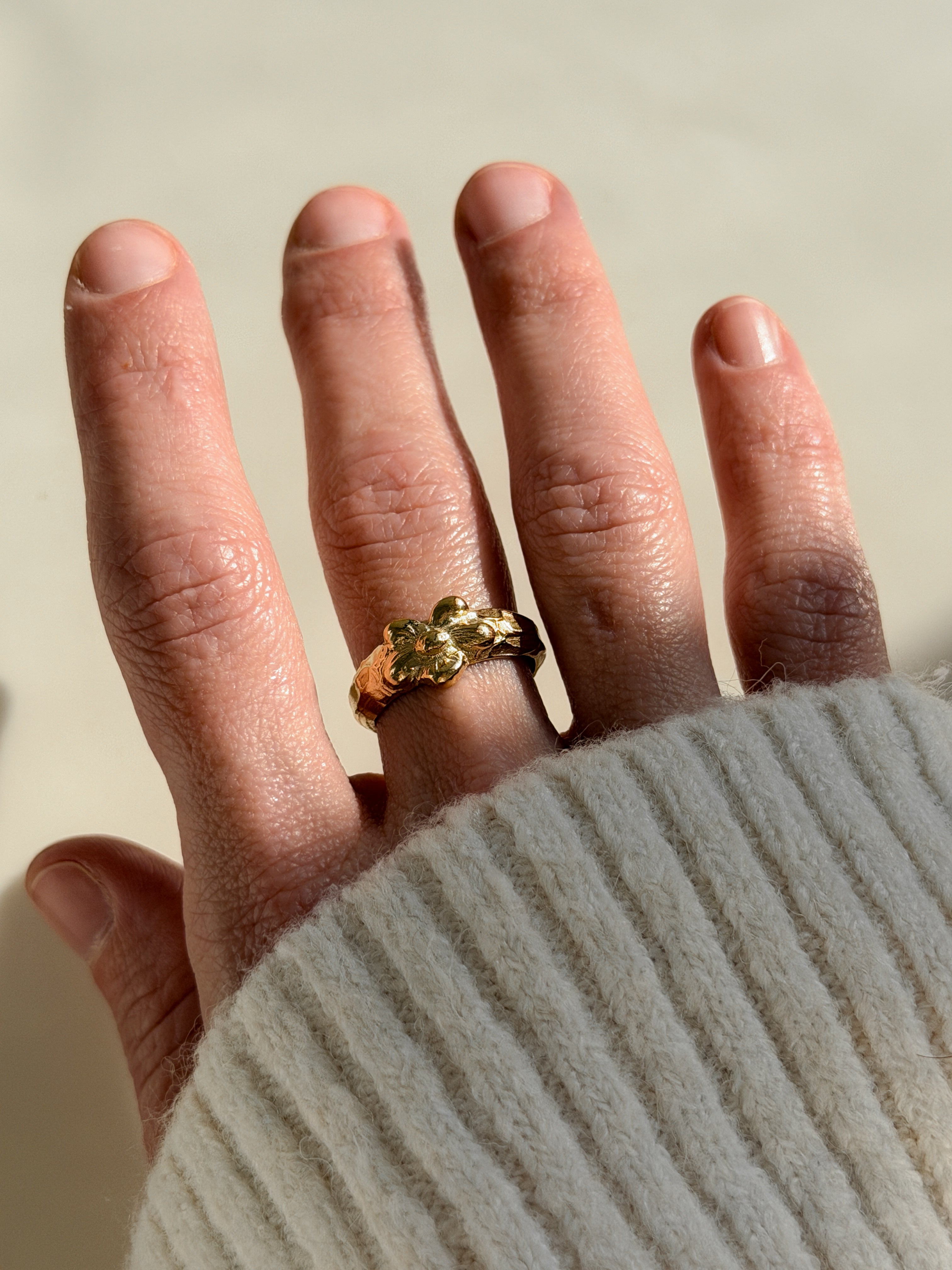 טבעת בלום גולד