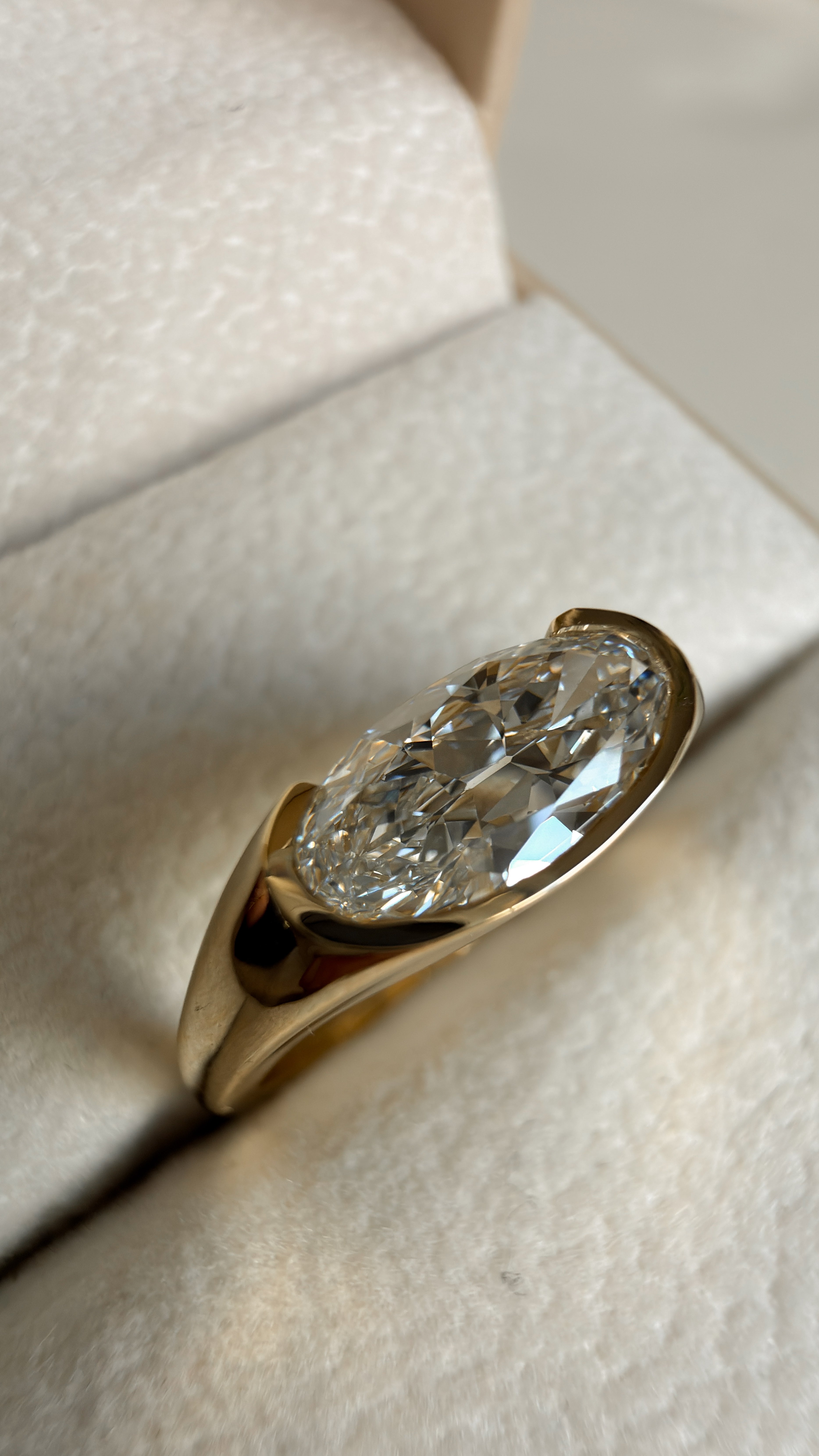 טבעת יהלום אולד קאט מובל