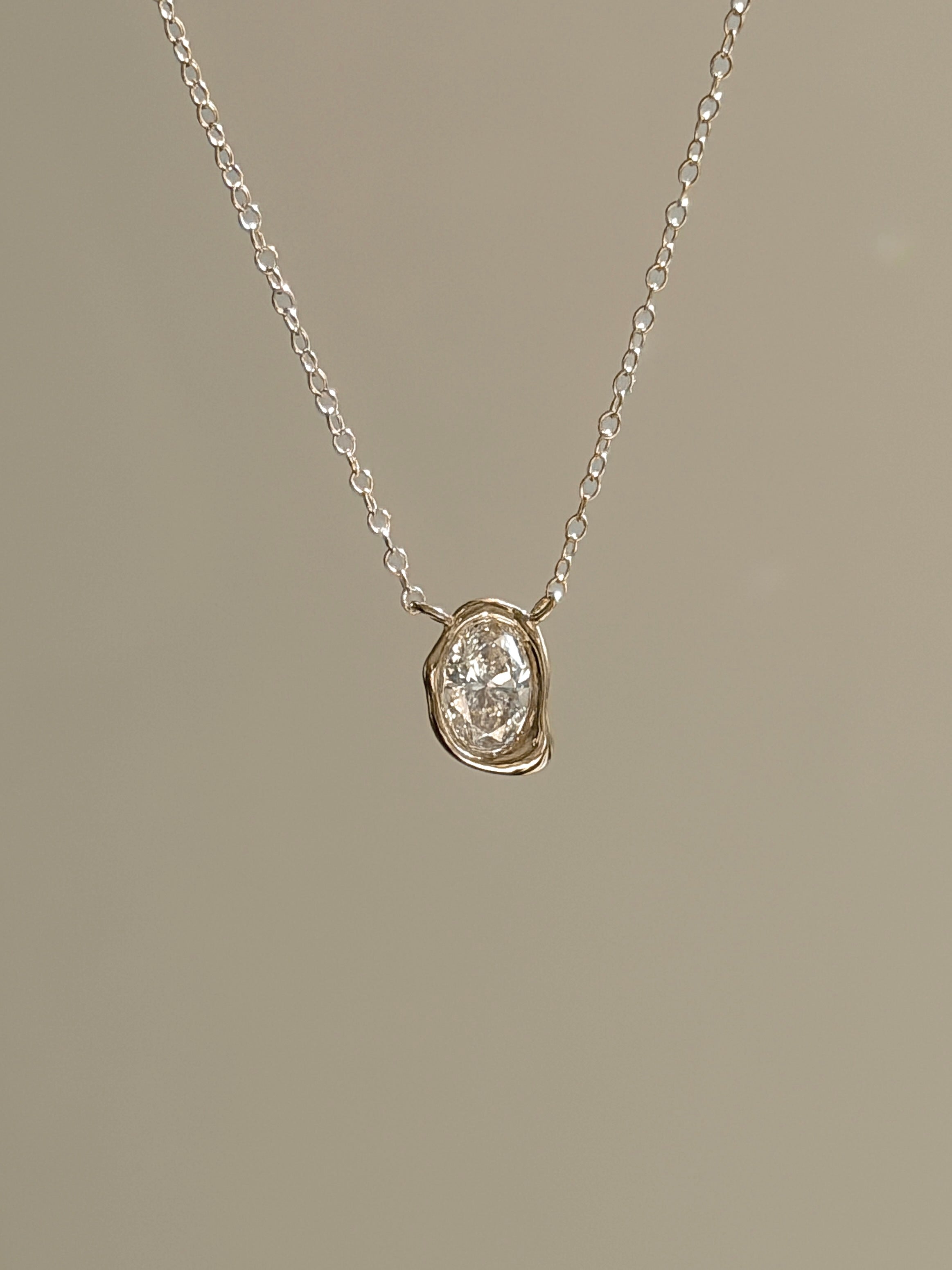 שרשרת אמורפית זהב 14K ויהלום