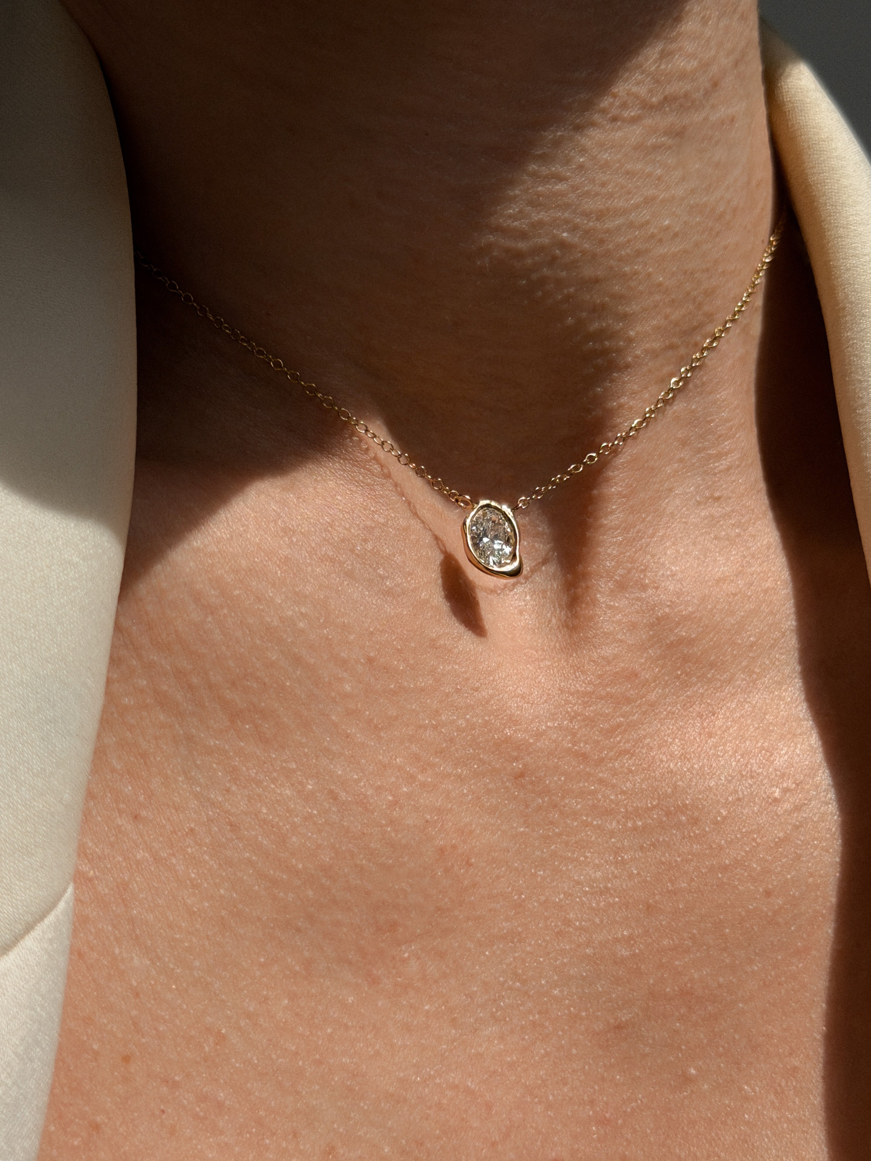 שרשרת אמורפית זהב 14K ויהלום