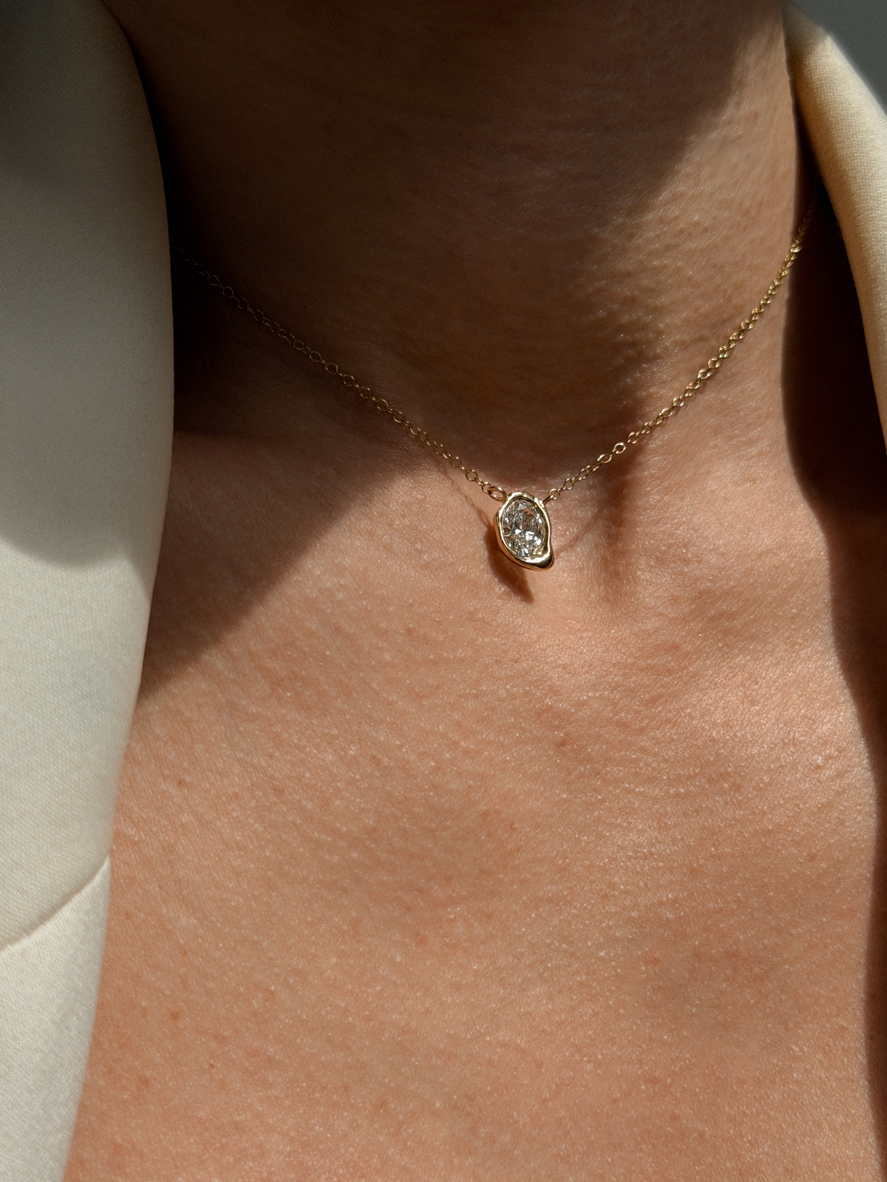 שרשרת אמורפית זהב 14K ויהלום