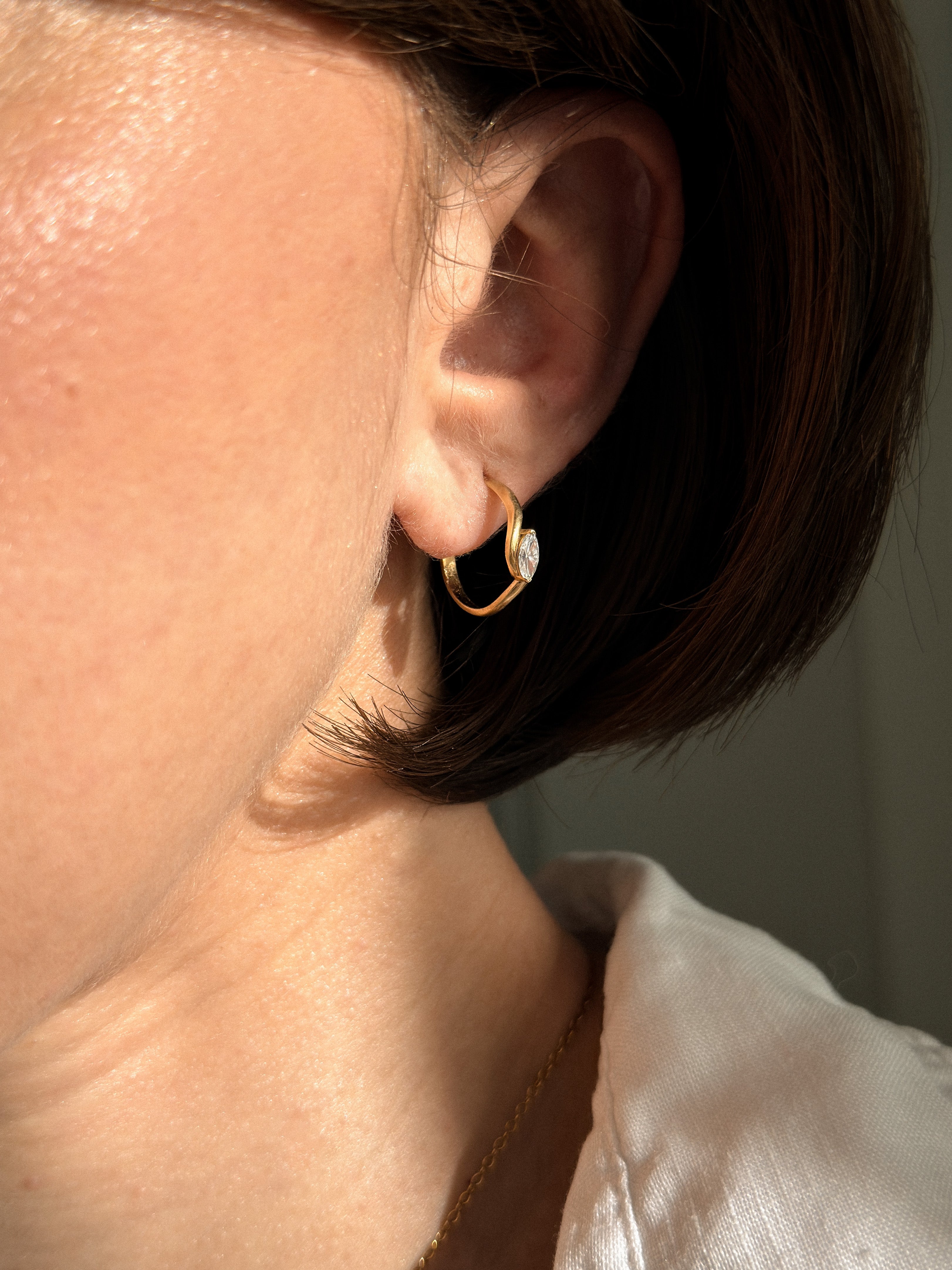 עגילי פלואו זהב 14K ויהלומים