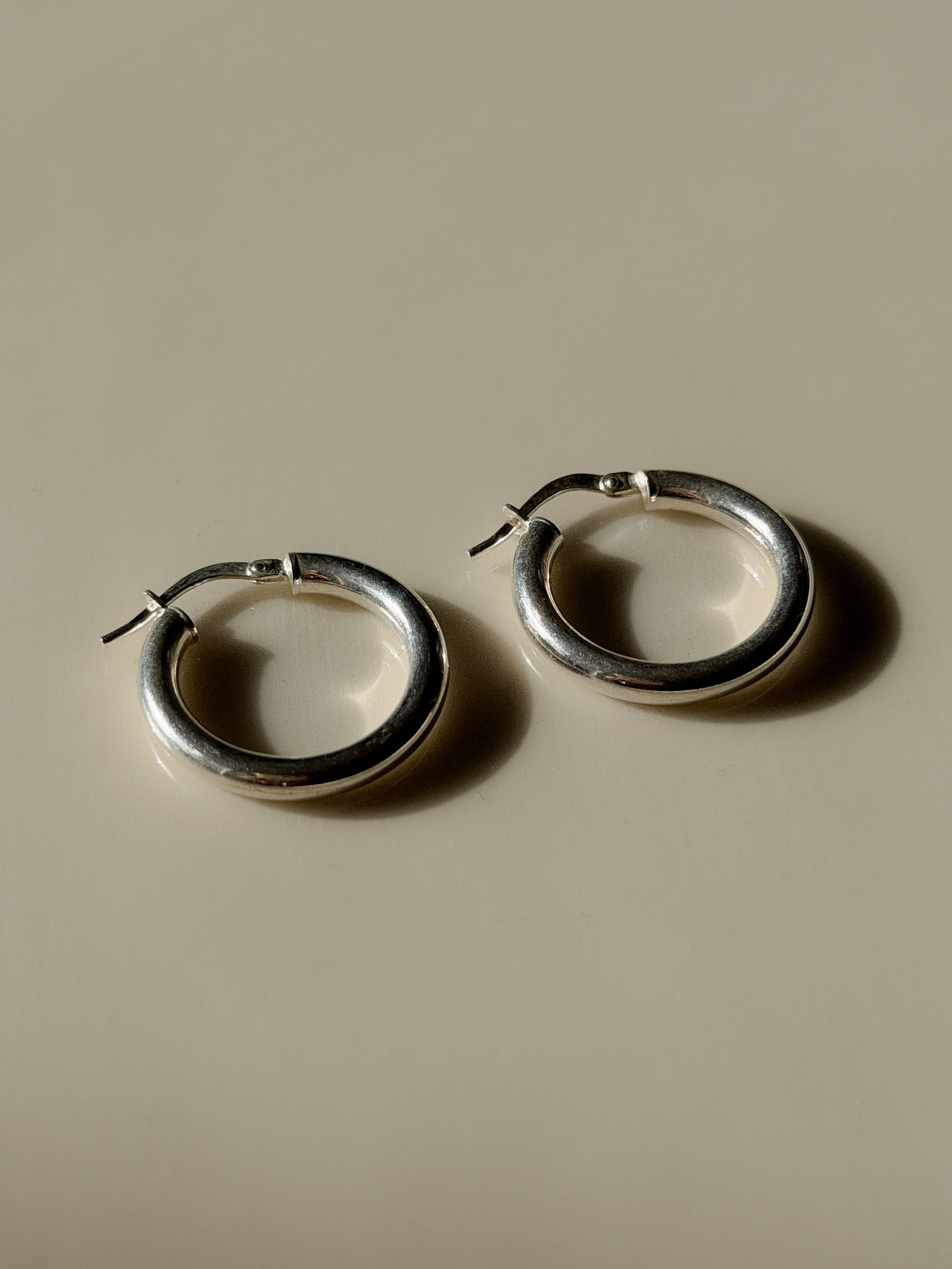 עגילי לני L כסף